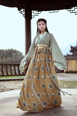 Traditional Chinese Clothing: Ruqun